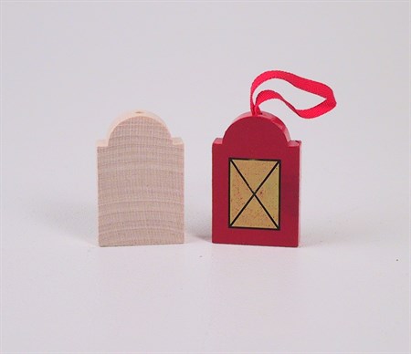 Lykta med hål för band